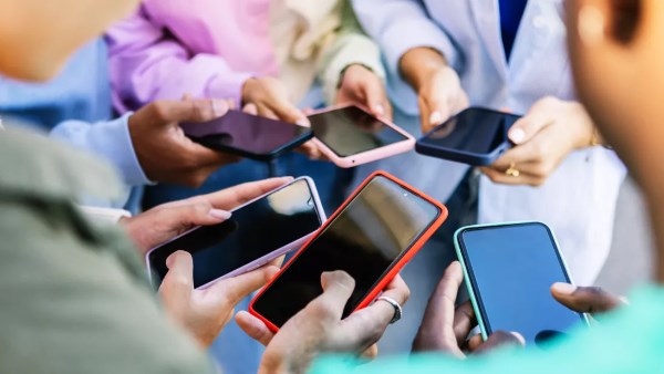 البرتغال تعتزم حظر وسائل التواصل الاجتماعي لمن دون الـ 16 عامًا