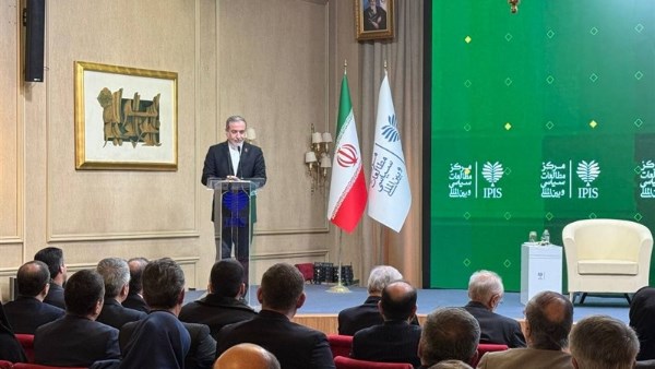 وزير خارجية إيران: نتائج المفاوضات قيد الدراسة وتقتصر على الملف النووي