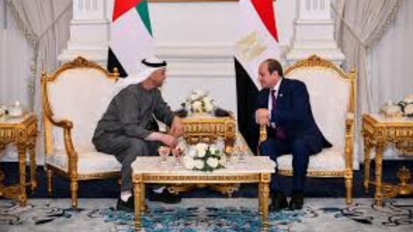 الرئيس السيسي يلتقي في ابو ظبي بالشيخ محمد بن زايد