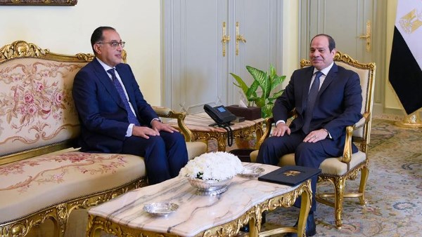 الرئيس السيسي يستقبل رئيس الوزراء