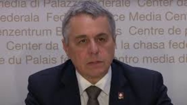 وزير الخارجية السويسري يؤكد أن روسيا ترغب في اتخاذ خطوة نحو السلام في أوكرانيا