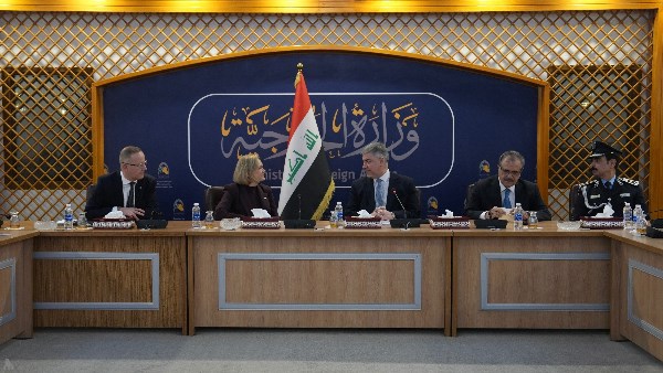 العلوي: العراق بات بيئة جاذبة للاستثمار والأعمال ويسعى بجدية إلى تنويع اقتصاده بالتعاون مع الشركاء الدوليين