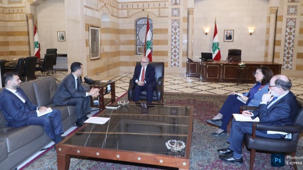 رئيس وزراء لبنان يبحث مع البنك الأوروبي لإعادة الإعمار دعم القطاعين العام والخاص