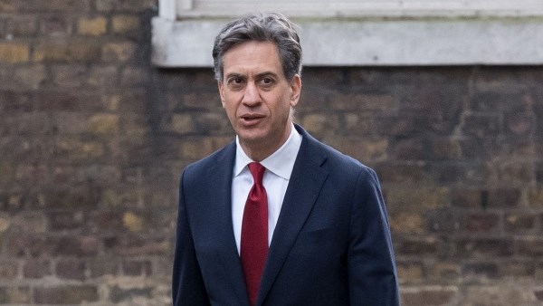 ضغوط على ميليباند لإعادة فتح بحر الشمال بعد تمديد الدنمارك إنتاج النفط والغاز حتى 2050