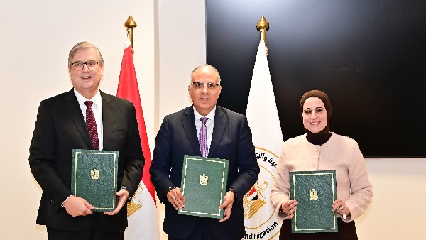 وزير الري وسفير هولندا ونائب وزير الخارجية 