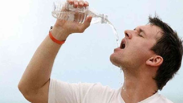 كيف تتجنب العطش أثناء الصيام؟.. ابتعد عن هذه المشروبات في السحور كيف تتجنب العطش أثناء الصيام؟.. ابتعد عن هذه المشروبات في السحور