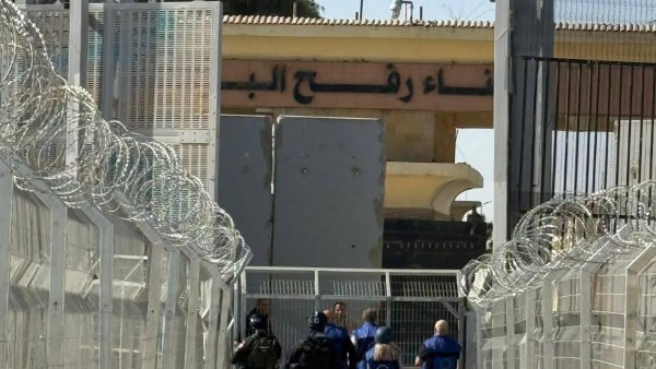 فتح معبر رفح