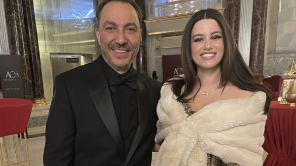 سنتيا خلفية وطارق لطفي