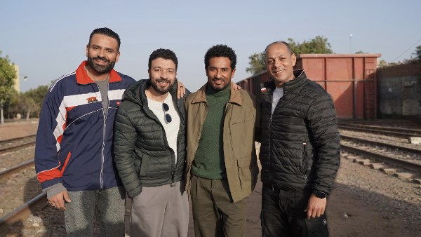 عمر السعيد و عمرو سعد و المخرج أحمد خالد موسي من كواليس تصوير مسلسل إفراج 