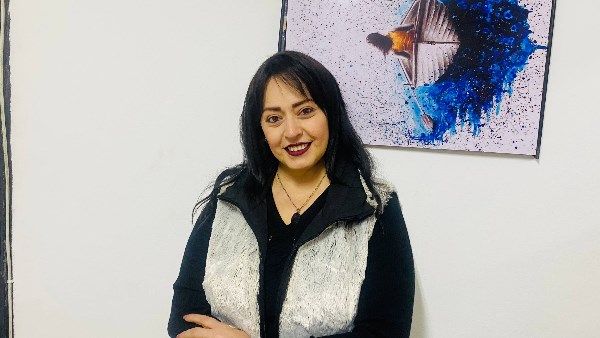 الفنانة هند عاكف 