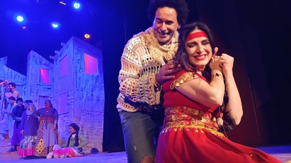 ابن الأصول" يختتم عروضه اليوم بحضور جماهيري كبير على مسرح ميامي