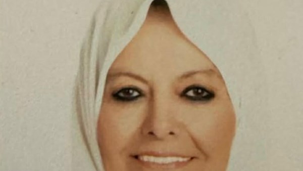 السيدة خديجة أبو العينين 