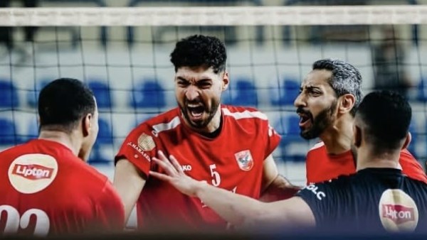 رجال طائرة الأهلي يواجه هليوليدو في دوري السوبر