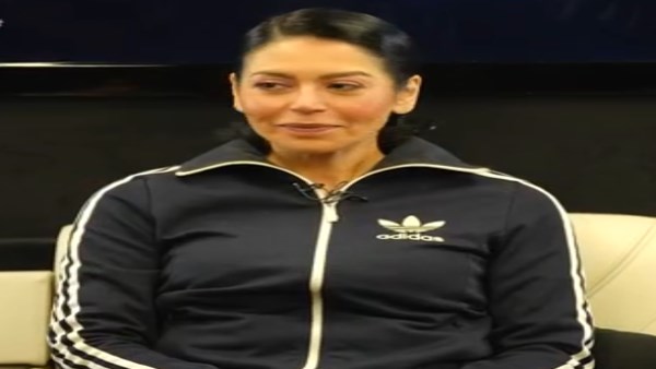 لقاء الخميسي 