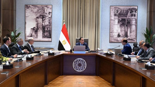 رئيس الوزراء يبحث التقديرات الأولية لموازنة 2026 /2027 وتركيز كبير على الصحة والتعليم
