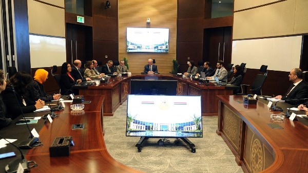 نائب رئيس الوزراء يلتقي وفد البنك الدولي 