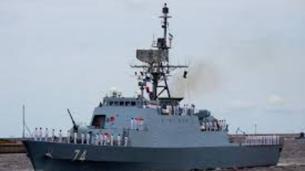 فرقاطة إيرانية