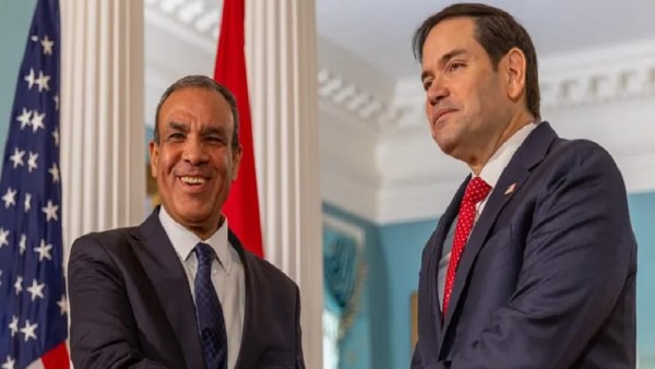 وزير الخارجية و نظيره الأمريكي 