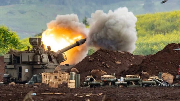 المدفعية الإسرائيلية في جنوب لبنان 