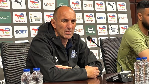 مدرب بيراميدز 