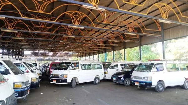 موقف لسيارات الميكروباص