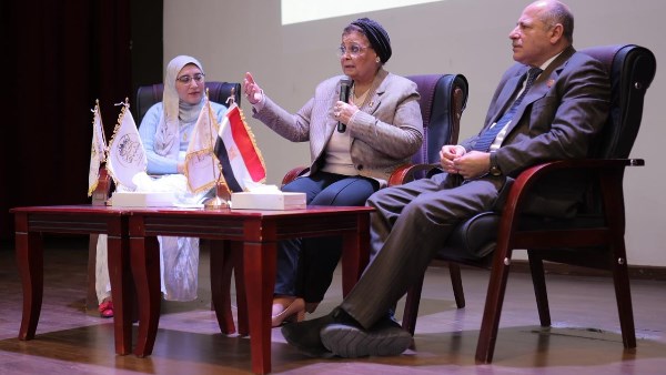 الدكتورة عبلة الالفي 