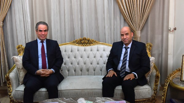 وزير العمل ورئيس المجلس الأعلى للإعلام