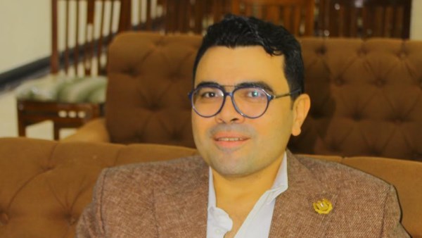 الدكتور أحمد فوزي