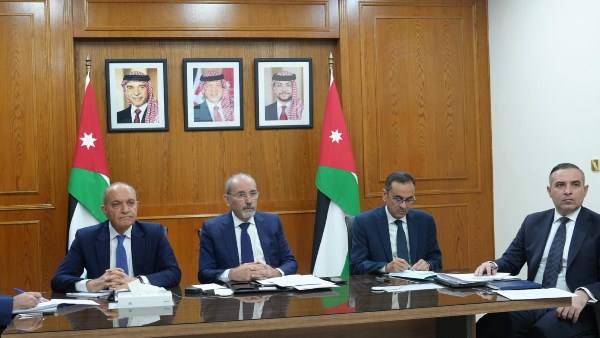 الصفدي خلال الاجتماع الطارئ لوزراء الخارجية العرب 