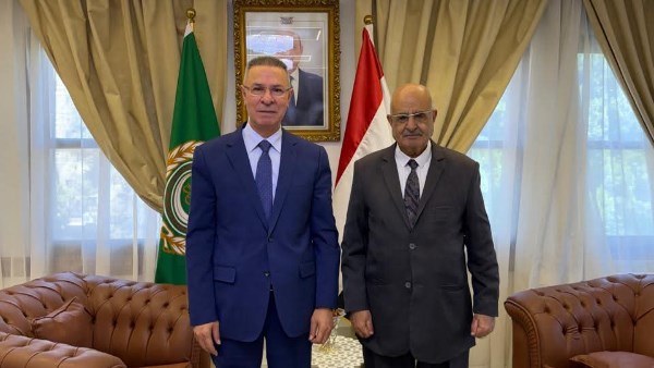 السفير فائد مصطفى ومندوب الجمهورية اليمنية 