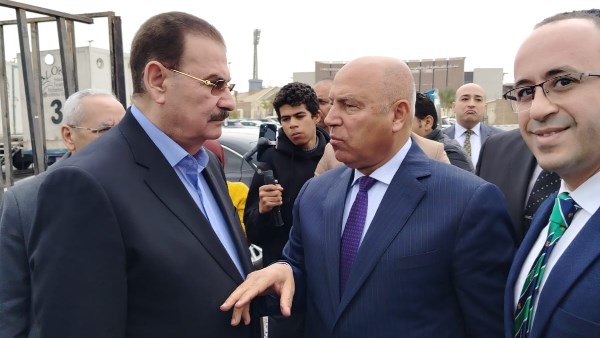 الفريق كامل الوزير وزير النقل المصري والمهندس هاني ضاحي 