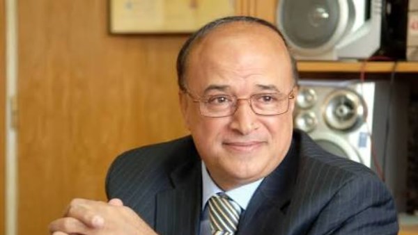 السفير الدكتور محمود كارم 