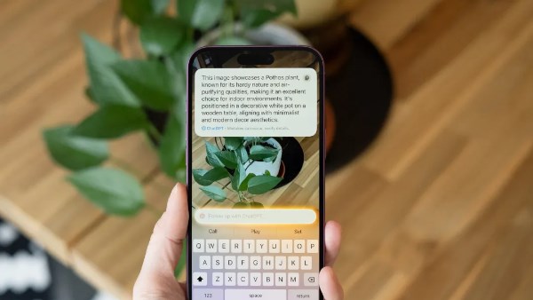 آبل تفتح سيري لروبوتات الدردشة المنافسة في تحديث iOS 27