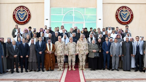 قيادة قوات شرق القناة لمكافحة الإرهاب تنظم لقاءا وحفل إفطار لعددا من شيوخ وعواقل سيناء  