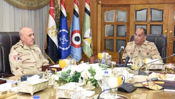 لقاء وزير الدفاع 