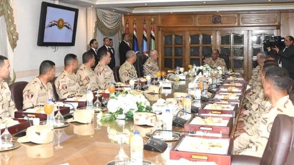 لقاء وزير الدفاع