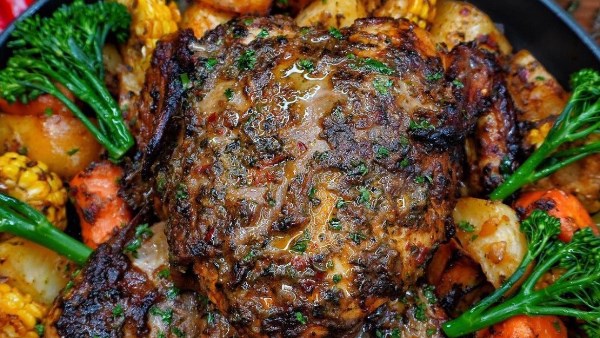 فرخة روستو كاملة في الفرن مع أرز خلطة..