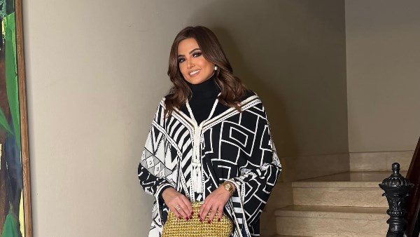 \ بشرى تخطف الانظار بإطلالة رمضانية بـ الابيض x الاسود