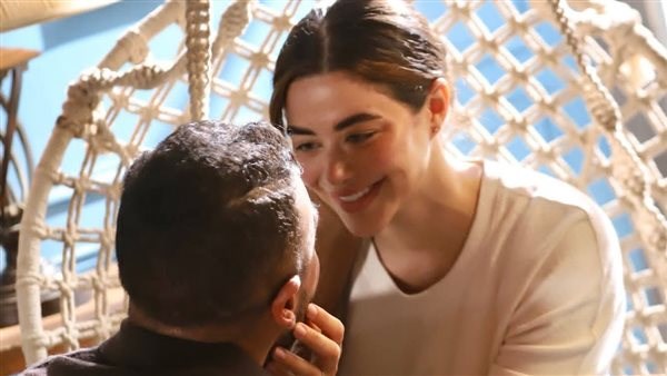 بعد شائعات حول ارتباطهم.. صور تجمع بين العوضى و يارا السكرى