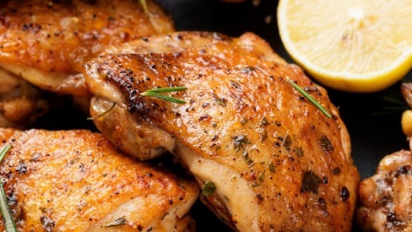 طريقة تحضير دجاج مشوي بالزعتر .