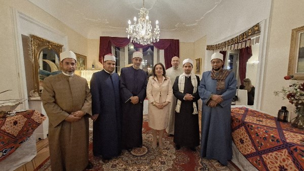 موفد الأوقاف يشارك في إفطار رمضاني مع القنصل العام لمصر في جوتنجن