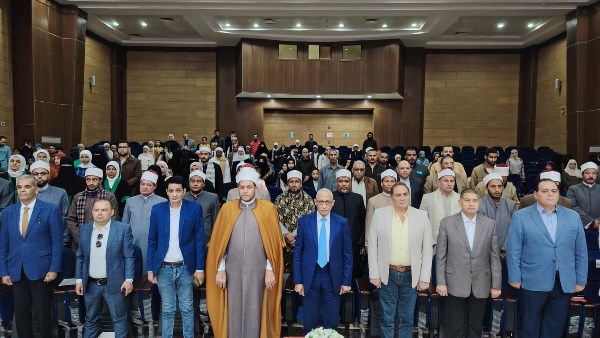 محافظ شمال سيناء ومدير مديرية الأوقاف يشهدان احتفالية تكريم حفظة القرآن الكريم