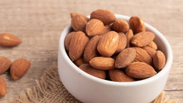 أفضل مصادر للزنك تتفوق على اللوز