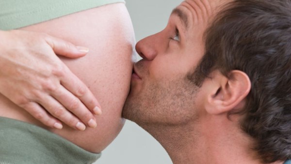 دور الأب قبل الحمل لا يقل أهمية عن الأم