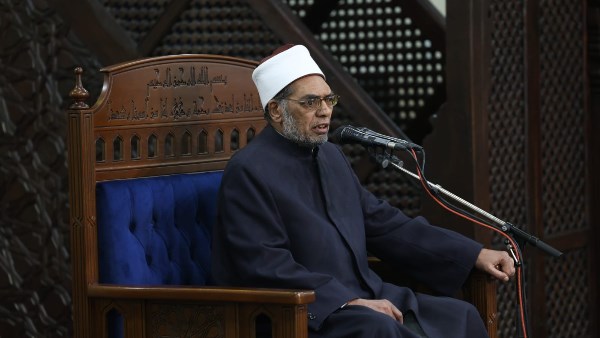 الدكتور عبد الفتاح العواري