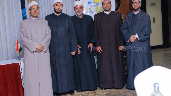 موفدو وزارة الأوقاف في أوغندا يشاركون في أكبر إفطار رمضاني