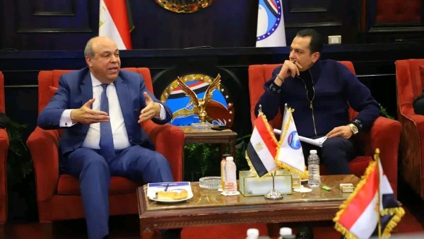 وزير الطيران 