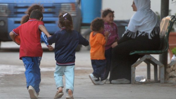 الاتجار بالاطفال