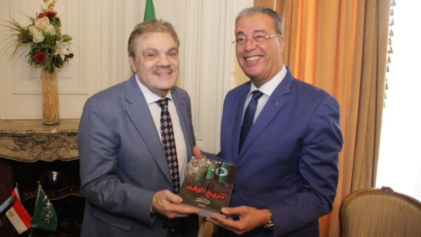 الدكتور صلاح سلام