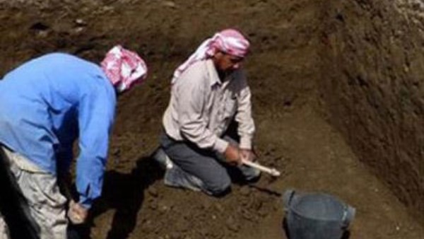 التنقيب عن الآثار